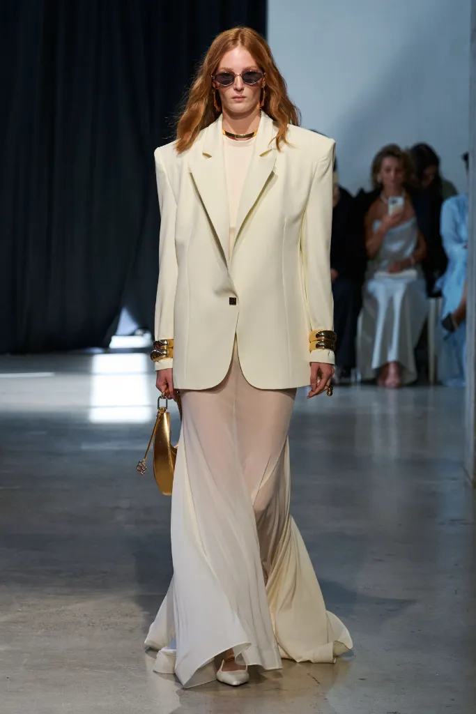 Bronx and Banco 26SS001